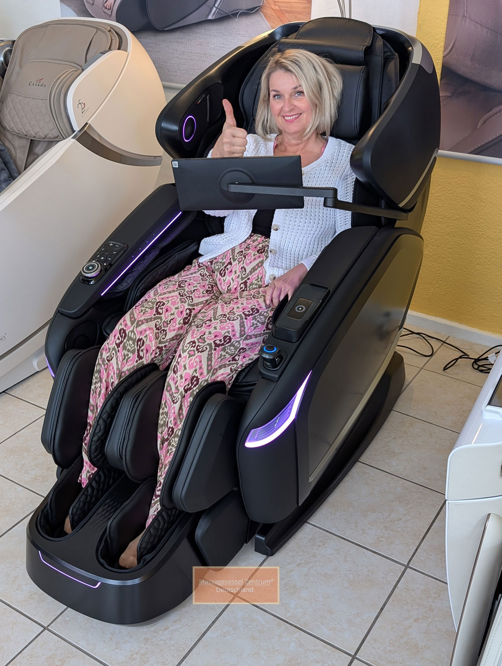 Massagesessel-Alpha-Techno-AT-638-Ki-wurde-positiv-von-Gabeiele-Kutzborski-getestet-im-Massagesessel-Zentrum-Deutschland