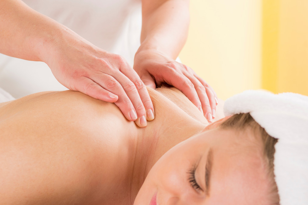 Hals-Nachen-Schulter-Massage
